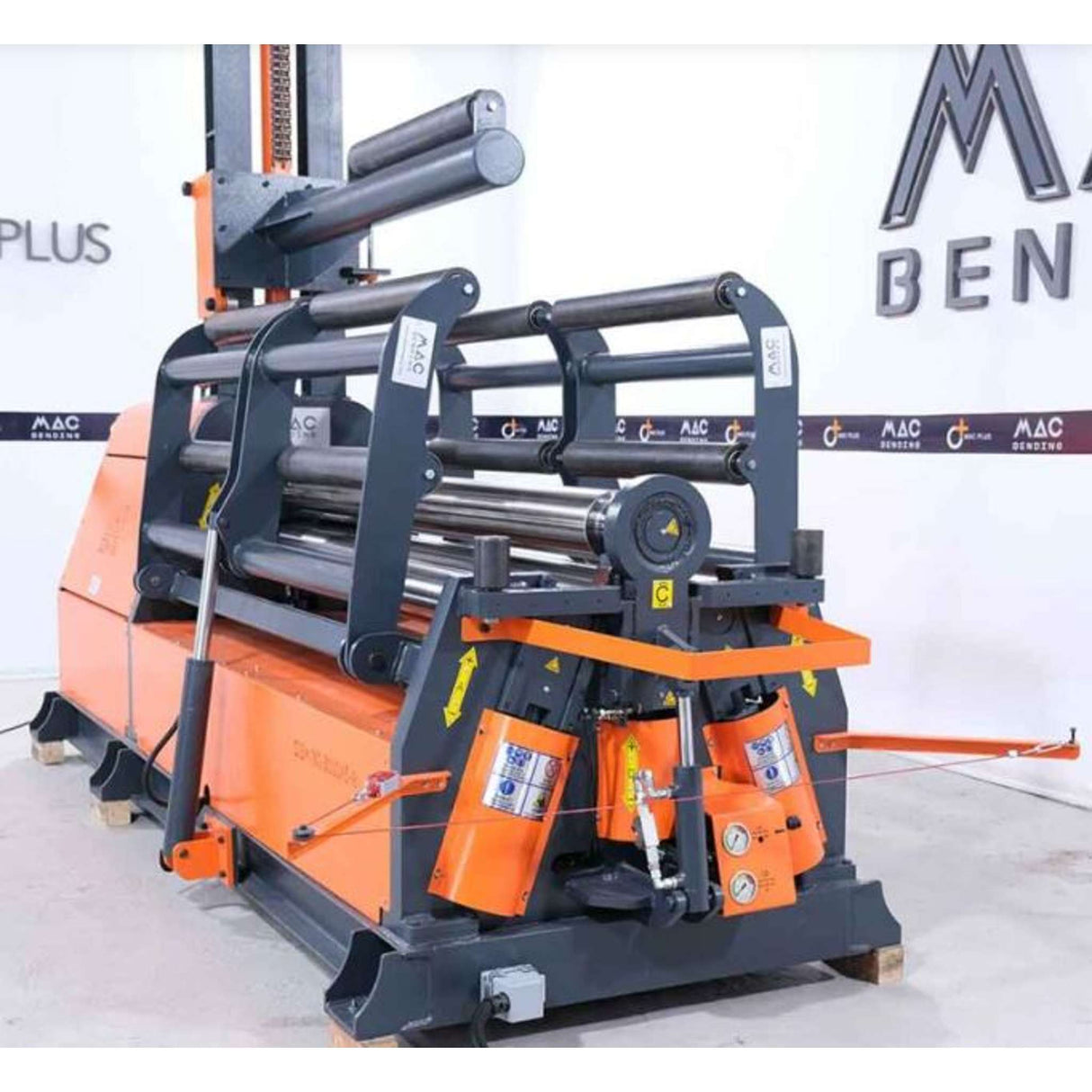 Máquina Roladora de Lamina modelo SBM 400x3100 4 Rolls Hydraulic + Center Support Trifásica 220V/60Hz MACBENDIG